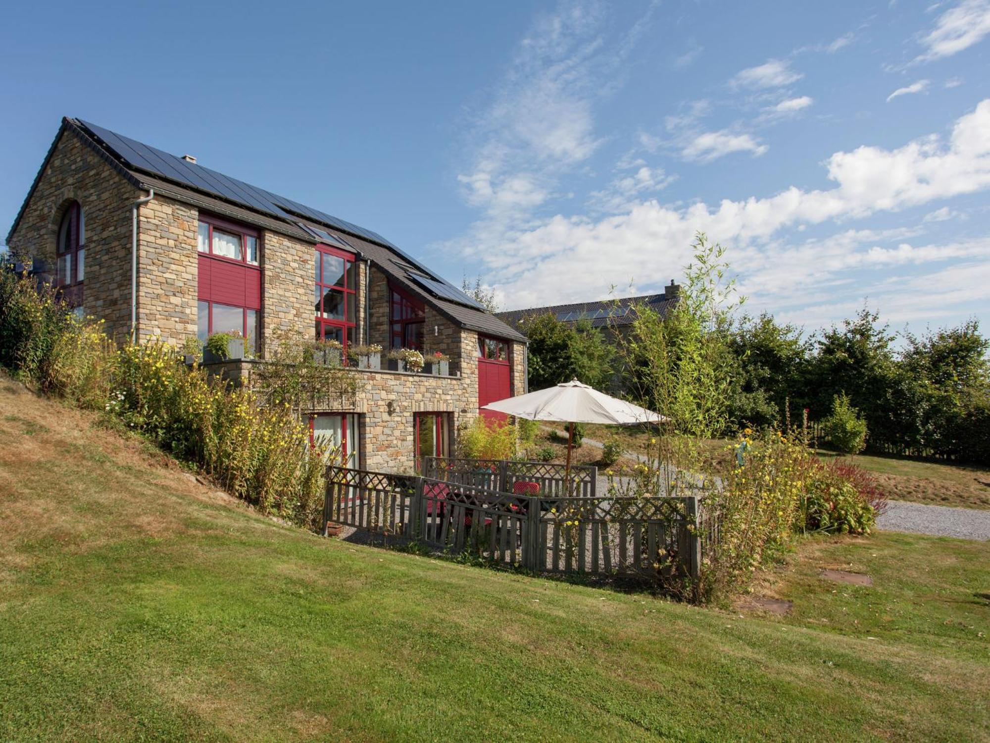 Cozy Apartment In Stoumont With Private Terrace * Stoumont